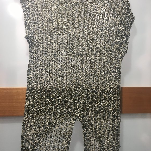 High Low Open Knit Top - Picture 4 of 6